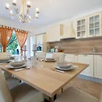 Villa Gabriel With Pool, Sauna, Jacuzzi Makarska