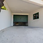 Gabriel With Pool, Sauna, Jacuzzi Villa