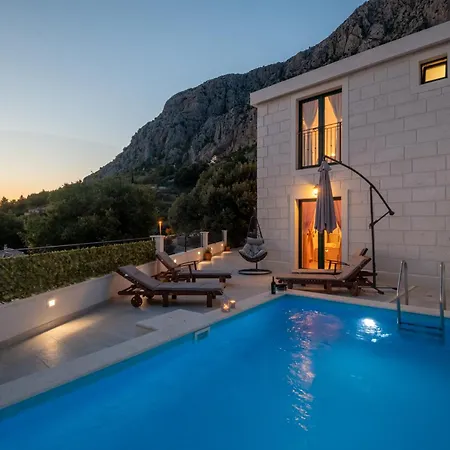Gabriel With Pool, Sauna, Jacuzzi * Makarska