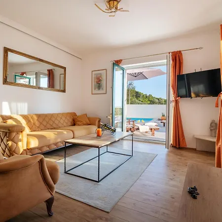 Vila Gabriel With Pool, Sauna, Jacuzzi Makarska