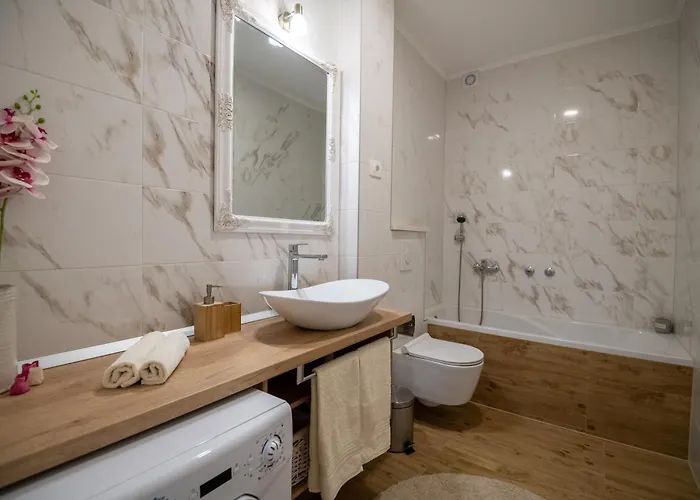 Villa Gabriel With Pool, Sauna, Jacuzzi Makarska